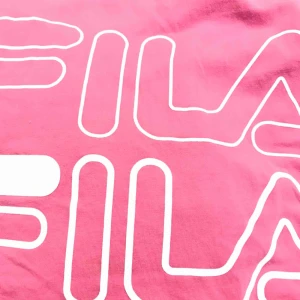  - Fila x Junkyard XX-XY klänning (mer som en oversize T-shirt) 
