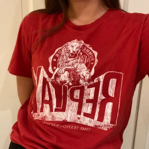 Replay tshirt - Jättefint replay tshirt i skönt material💗frakt ingår ej💗