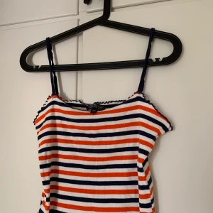 Randigt linne - Randigt linne köpt i USA. Aldrig använt. Frakt ingår i priset! (Rökfritt och djurfritt hem) 