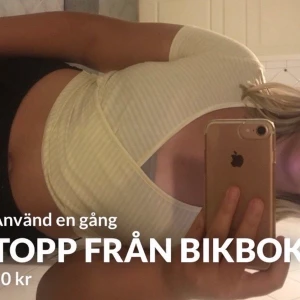 Tröja -  En gul väldigt V-ringad tröja från Bikbok har under en tid men de kommer inte till  användning💕