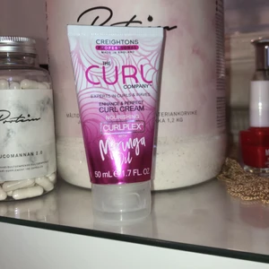 Curl cream - Oöppnad. Köpt på Normal.
