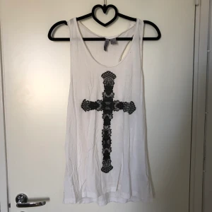 Linne spetskors motiv - Linne från H&M i strl S