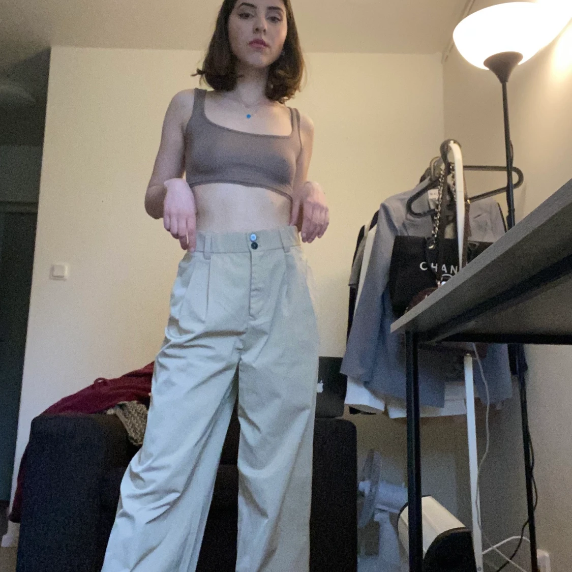 beige pants 