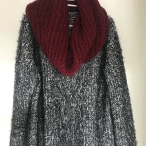 Scarf - different types! - 3 infinity scarves for 50kr! Or 20kr each :) 