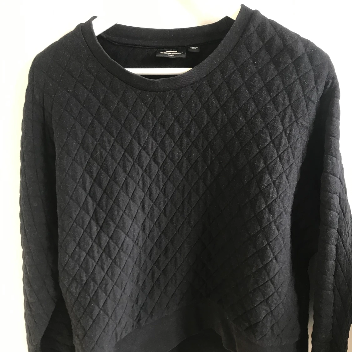 Svart sweatshirt 