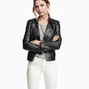  - Helt ny! Säljer den även i mocka varianten. Från hm, fri frakt 