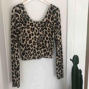  - En jätte fin leopard topp, urringad och helt oanvänd💕