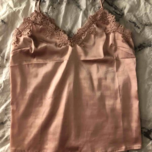  - Linne från Bikbok💫 passar S