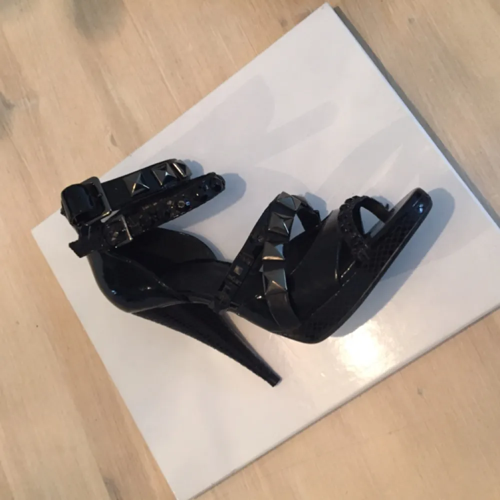 Top shop heels, knappt använda, nypris 1200 SEK . Skor.