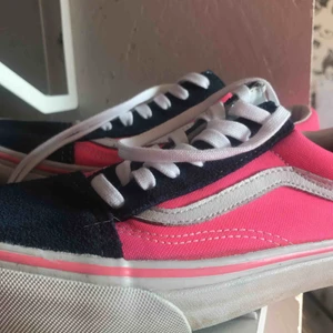  - Vans inköpa i London. Knappt använda.  🎀Endast swish 🎀 