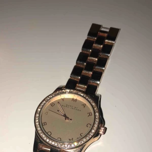  - Marc Jacobs klocka - Kopia  Roséguld.