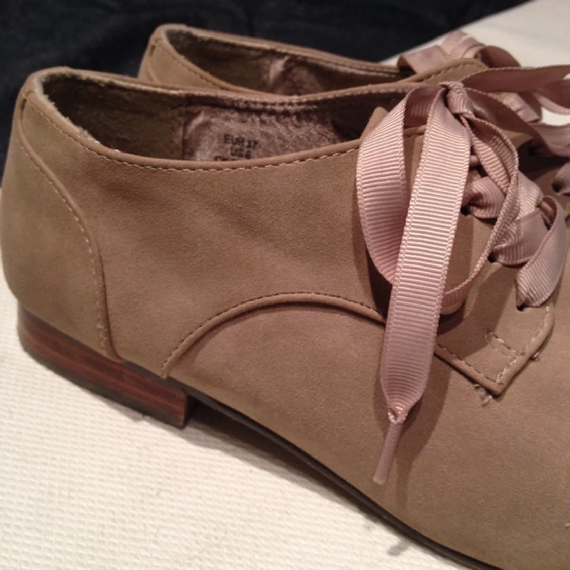 Superfina skor i mockaimmitation fr H&M. Använda några ggr.