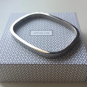  - Oanvänt armband från Edblad i Silver, kan frakta eller mötas upp i Stockholm 💕 Fraktas för 20 kr!