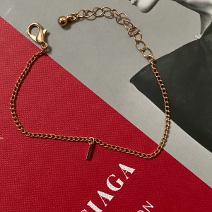 Guldigt armband - Jättefint armband som tyvärr aldrig kommit till användning ❤️bara att höra av sig vid frågor