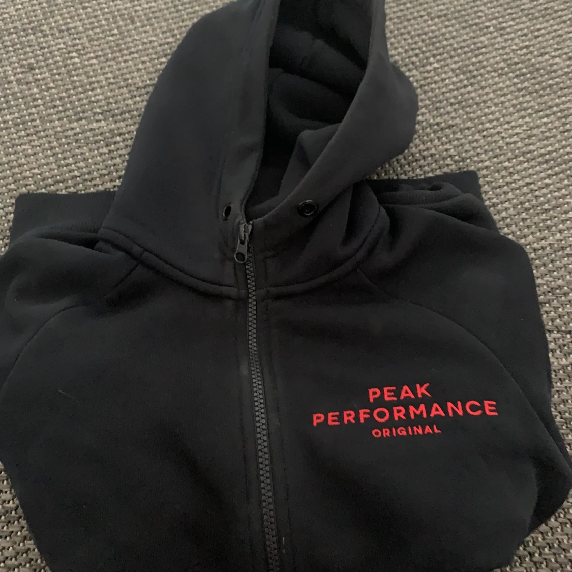 Peak performance hoodie