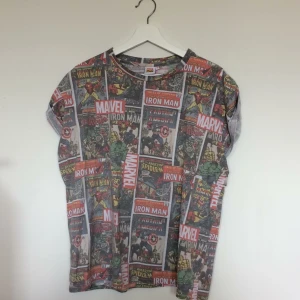  - Oversized T-shirt från Marvel Comics. 