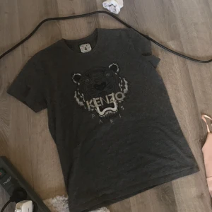  - Skulle säga att den är mer som en M. 