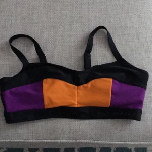  - Oanvänd bikini BH från Abecita. Väldigt god kvalité och fin passform. Swisch. Hämtas i Vasastan! 