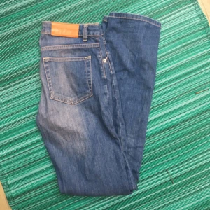  - Acne jeans i 26/32