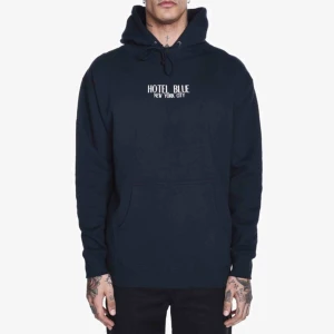 Hoodie - Snygg svart hoodie från märket Hotel Blue. Finns inte längre att köpa. 