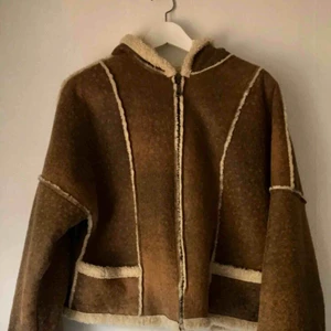  - One size.  Mysig vid jacka! Fint skick! 