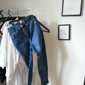 Blåa jeans  - Sparsamt använda, finns i gtbg men postas mot frakt 
