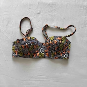  - Superfin balconette bikiniöverdel! I använt skick men hel och ren! Frakt tillkommer om den ska skickas.