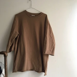  - T- shirts från weekday!  1 för 50 3 för 100