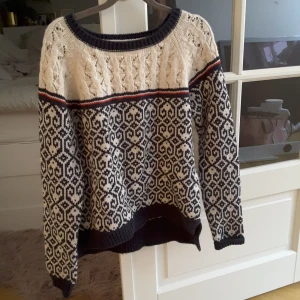  - Vintrig tröja från lindex