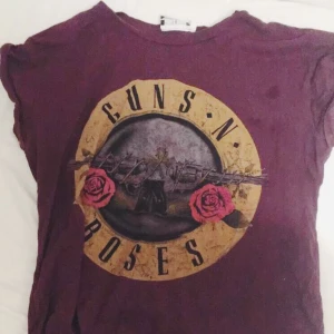  - Guns N Roses T-shirt inköpt i London