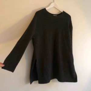  - Sitter fint på men är lite nopprig, går lätt att ta bort. >> OBS! Stor-rensar och säljer massor BILLIGT. Allt är 3 för 2. Enkel/snabb affär prioriteras.