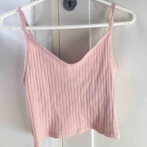  - Supersöt topp från h&manvänd sparsamt! 