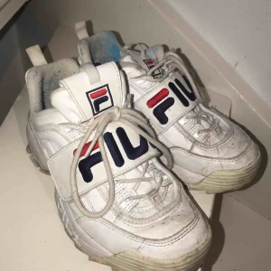  - unika fila skor, limited edition. köpta i london.
