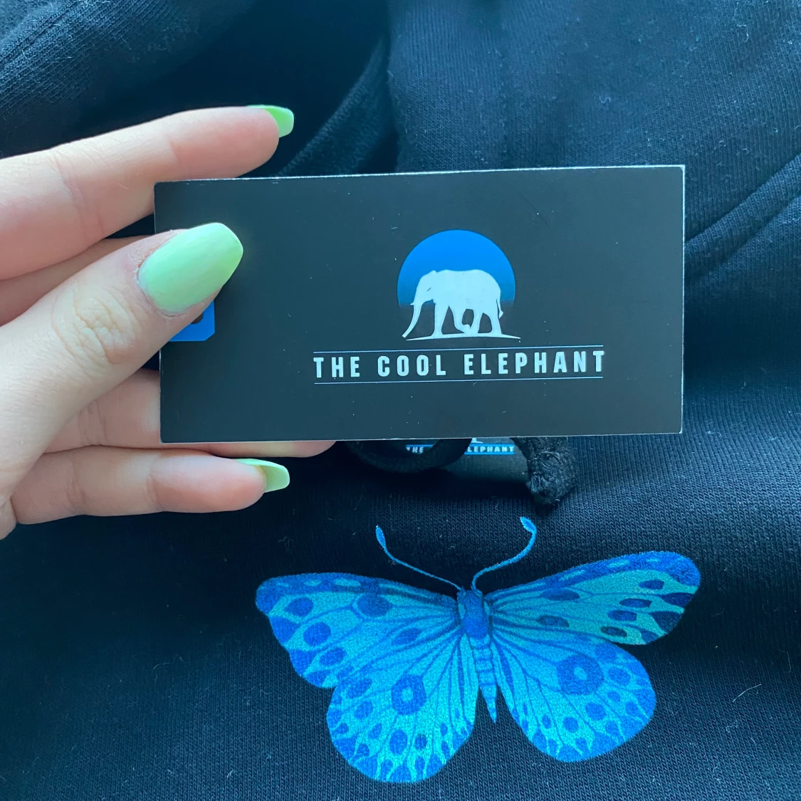 The cool elephant hoodie - 90