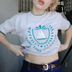 Bahamas college tee  - Vintage college bahamas tee 🐊💞