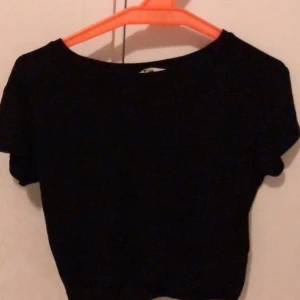 Svart magtröja - Svart magtröja, i ny och bra skick! 