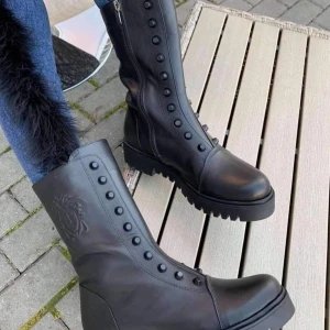 Läderskor - Helt nya äkta läderskor med päls inuti 