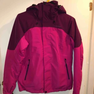  - Helt ny och oanvänd skidjacka/vinterjacka från Everest