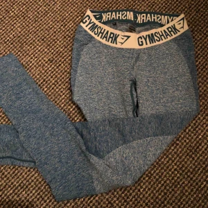 Gymshark tights - Gymshark tights i storlek S, Aldrig använda bara testade. Säljer då dom tyvärr inte passade mig..