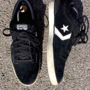  - Svarta Converse 