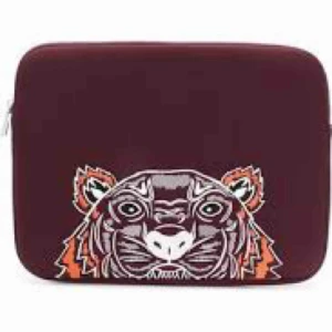  - Kenzo datorfodral! Skriv vid intresse eller frågor. Köpt för 1799 kr, knappt använt.