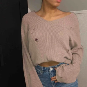  - Sliten tröja Storlek XS 💜