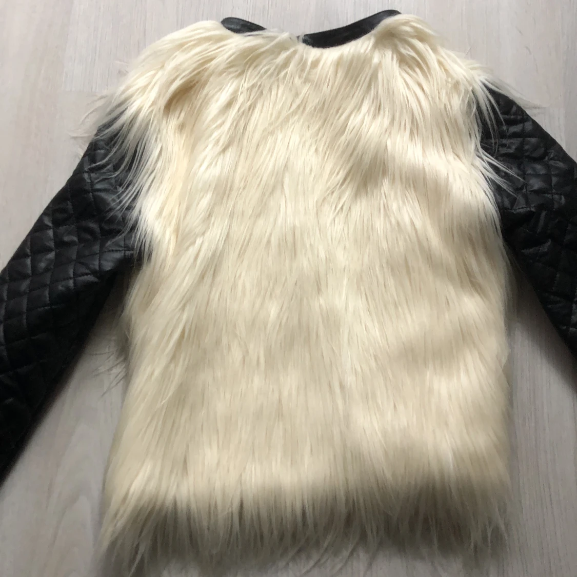 Skinnjacka med päls storlek 36 - 90