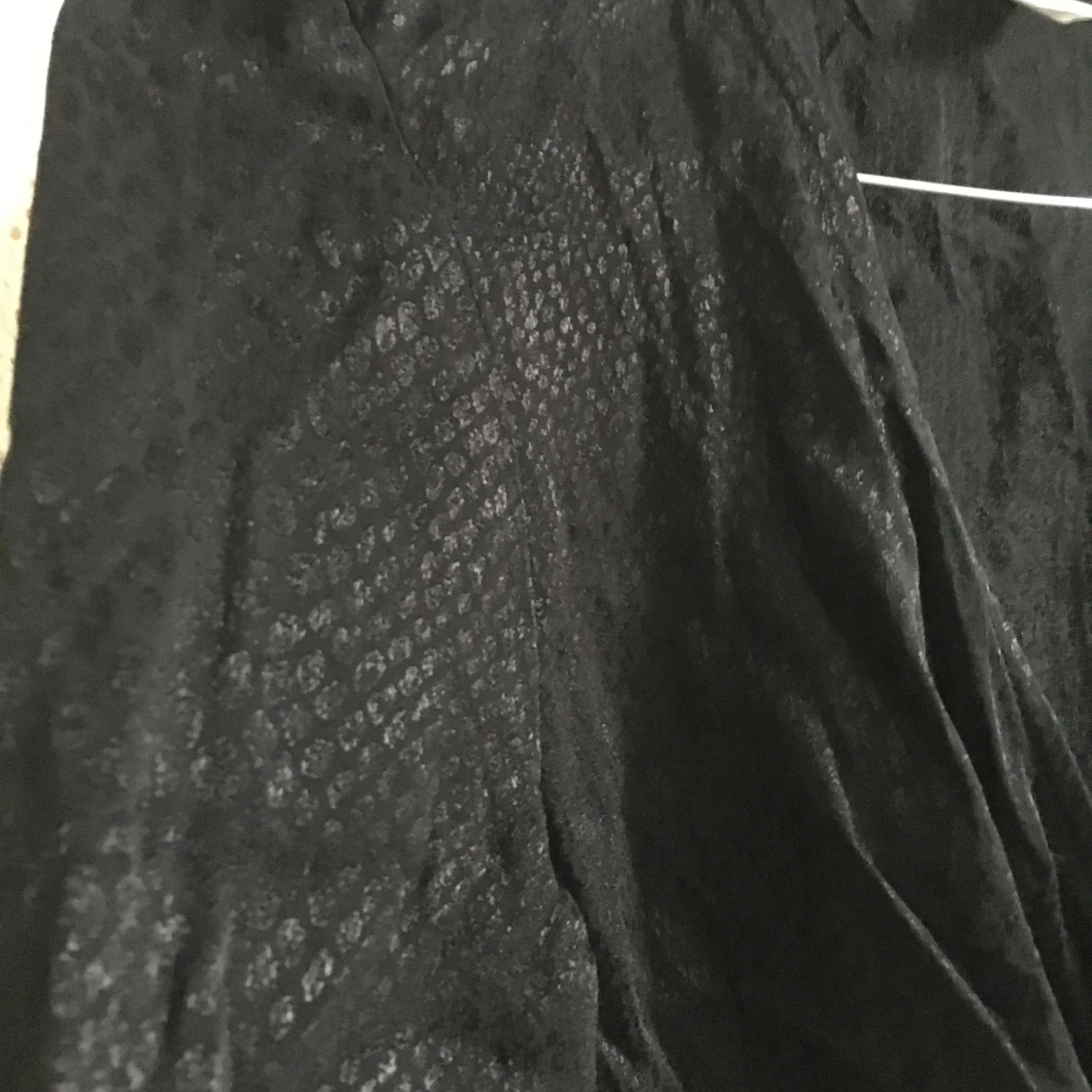 Festblus i ormskinn imitation  - 90