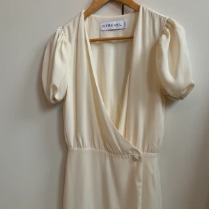 IvyRevel klänning - Storlek 34. Använd enstaka gånger och i mycket fint skick.