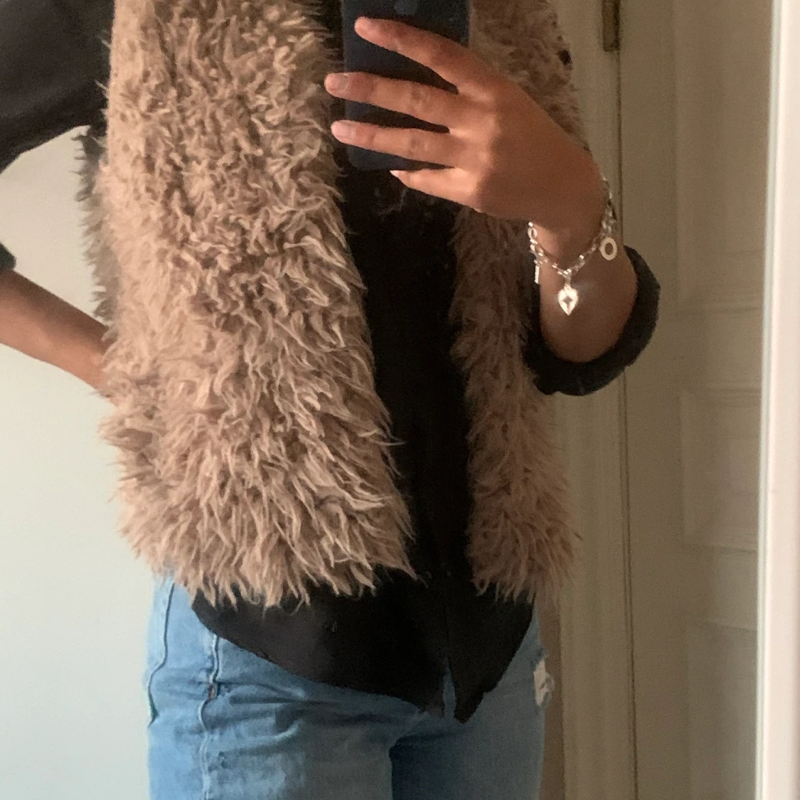 Ljusbrun pälsväst  - 90