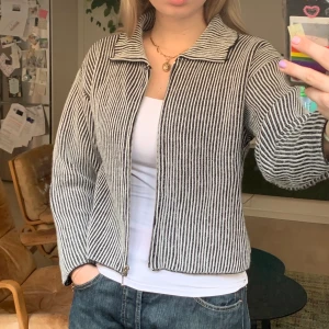 randig jacka - köpt secondhand, 