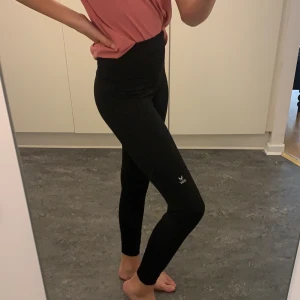 Soc  - Använda fåtal gånger favorit byxor i gaderåben men börjar bli för små 