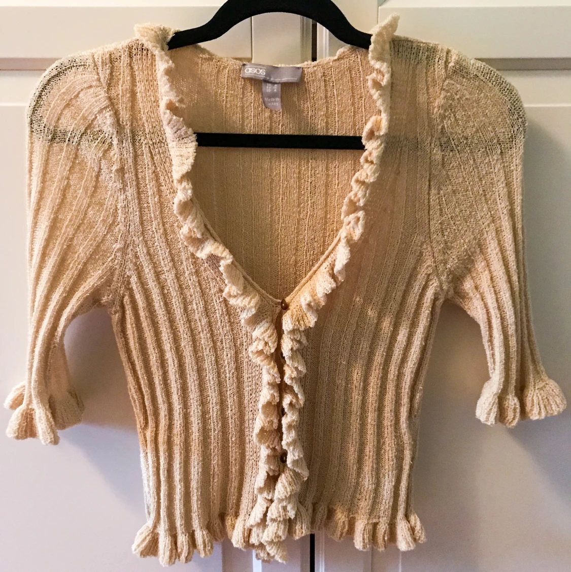 ASOS Stickad topp med volanger 36/S - 90