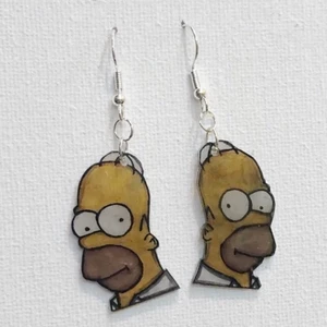 Örhängen Simpson  - Örhängen-Homer Simpson i plast, ca 3x2cm❗️Fri Frakt❗️🔔Vänligen meddela bara om du har funderingar eller om du har bestämt dig för att köpa🔔